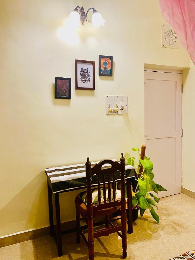 Crossroads Hostel 1980 Mysore Eksteriør bilde